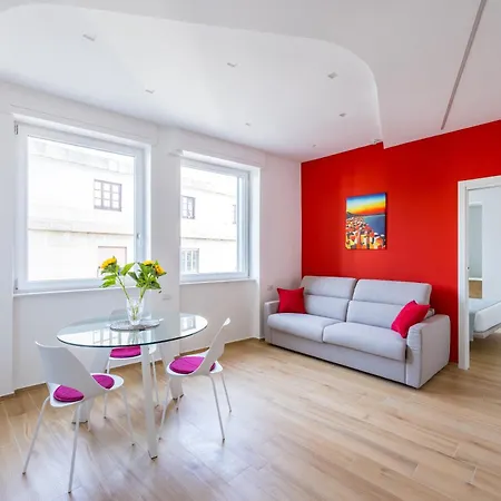 Apartment At Twenty-One- Nuovo Appartamento Nel Cuore Di Napoli Coral *
